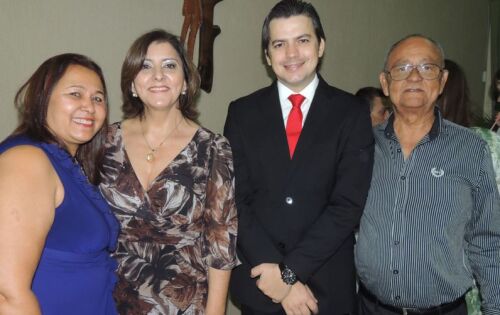 Diretoria Di&aacute;rio do Estado ao lado dos ilustres: vereadora L&uacute;cia e o prefeito Alu&iacute;zio S&atilde;o Jos&eacute;