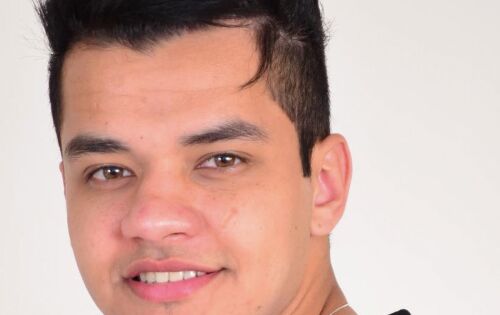 *** Hoje &eacute; dia de enviar os parab&eacute;ns ao cantor e compositor coxinense Amaury Gaudi pela passagem do seu anivers&aacute;rio. Felicidades e muito sucesso.