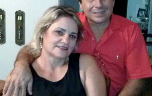 ***Parab&eacute;ns para o empres&aacute;rio coxinense Ricardo Landi (&Aacute;gua Viva) pelo seu anivers&aacute;rio ontem. Na foto ao lado da esposa M&aacute;rcia Cristina.