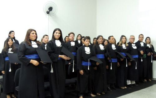 ***Na noite da &uacute;ltima quinta-feira (28) aconteceu a solenidade de cola&ccedil;&atilde;o de grau da primeira turma do curso T&eacute;cnico em Eventos do Instituto Federal de Educa&ccedil;&atilde;o, Ci&ecirc;ncias e tecnologia do Mato Grosso do Sul. O evento foi bastante prestigiado e contou com 