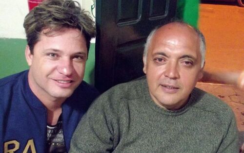 ***A &uacute;ltima ter&ccedil;a-feira (21) tamb&eacute;m foi o dia do professor, produtor e articulador cultural Paulo Carvalho, um dos principais respons&aacute;veis pelo sucesso de v&aacute;rios grupos teatrais, musicais e movimentos culturais do nosso Estado. Parab&eacute;ns pelo seu dia, pela