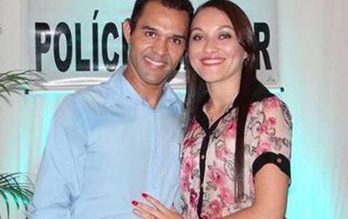 ***Felicidades ao Soldado da PM C&eacute;lio (Assessor de Imprensa 5&ordm; BPM de Coxim) que ontem comemorou seu anivers&aacute;rio. Na foto ao lado da sua esposa Jana&iacute;na. Parab&eacute;ns!!! 