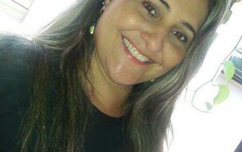*** ***Nossos parab&eacute;ns de hoje s&atilde;o para Elisangela S&atilde;o Jos&eacute;, que completa mais um ano de vida. Felicidades!!!