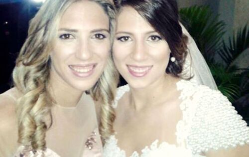 ***A jornalista Ana Fl&aacute;via Dorsa prestigiou sua irm&atilde;, a advogada Ana Raquel Dorsa, que no &uacute;ltimo s&aacute;bado (24) confimou seu voto de amor eterno ao advogado Thales Chaia. Deus aben&ccedil;oe essa uni&atilde;o!! 