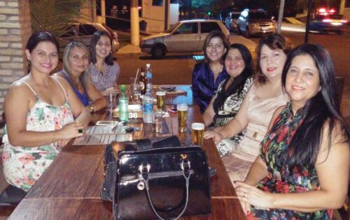 *** Muito bom passar alguns momentos descontraidos em companhia de pessoas especiais, algumas que j&aacute; fazem parte de nossas vidas, como Marineide, C&aacute;tia Softov, Risalva, Silvana Nabhan, Vera Franco e outras, como Raquel, esposa do novo comandante do 47&ordm; B