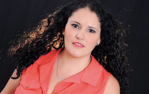 ****Felicidades a Jaqueline Froes que ontem completou mais um ano de vida. Desejamos muita paz e sucesso. Parab&eacute;ns!!!