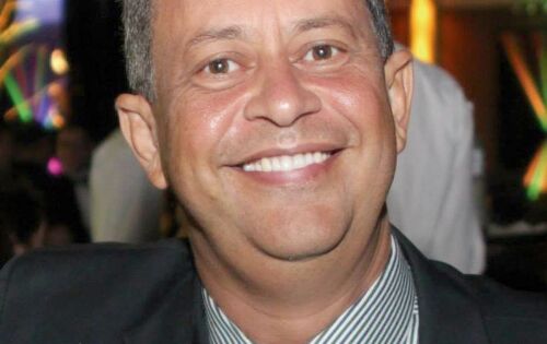***Parab&eacute;ns para Anderson Sidrak (PRF-MS) que hoje (08) completa mais um ano de vida. Amigos e familiares lhe desejam votos de muita felicidade e alegrias.