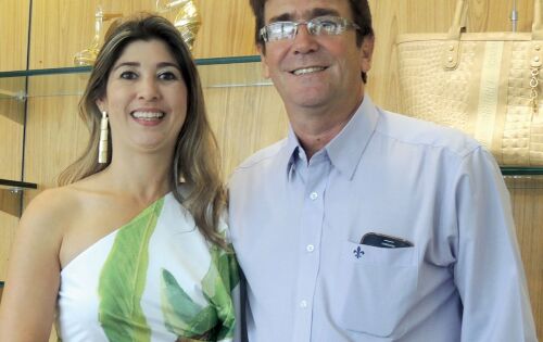 ***Parab&eacute;ns para o advogado Rafel Garcia que comemora hoje seu anivers&aacute;rio. Na foto ao lado de sua eterna namorada, a empres&aacute;ria Geisse Garcia