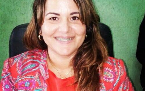*** Parab&eacute;ns para vereadora de Rio Verde, Cleisy Maira que na pr&oacute;xima segunda estar&aacute; comemorando seu anivers&aacute;rio.