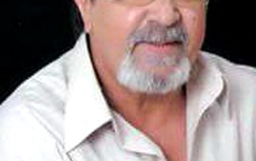  *** Nossos parab&eacute;ns de hoje vai para o empres&aacute;rio coxinense Wilson Vargas (Serralheria Desing M&oacute;veis) pelo seu anivers&aacute;rio. Muitas felicidades!!