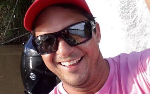 *** O empres&aacute;rio Luiz Ricardo Santa Rosa (Kak&aacute; Motos) celebra a vida neste s&aacute;bado. Por mais este ciclo que se completar&aacute;, desejamos nosso parab&eacute;ns e votos de muitas alegrias!! 