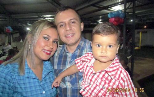 ***O pequeno Arthur comemorou seu 1&ordm; aninho com uma linda festa preparada pelos seus pais Tatiana e Juliano Barbosa (Prefeitura de Rio Verde). 