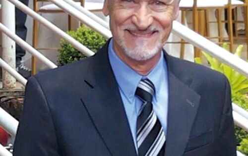****A equipe da Cl&iacute;nica Cemed de Coxim parabeniza Afonso Meira , pelo seu anivers&aacute;rio no &uacute;ltimo s&aacute;bado. Parab&eacute;ns!!!