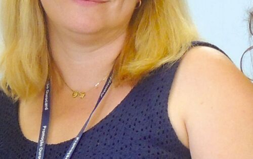  *** Antecipamos nossos parab&eacute;ns e votos de muitas felicidades para Rejane Culau, gerente do Banco do Brasil de Coxim pelo seu anivers&aacute;rio que ser&aacute; no domingo (19); Rejane conquistou &agrave; todos com seu jeitinho atencioso, mas, acima de tudo, com muito pr