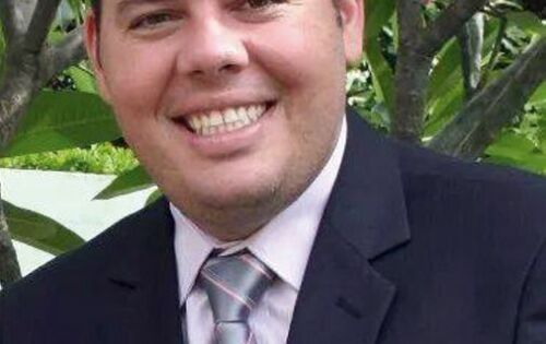 *** O prefeito Yuri Valeis (Sonora) come&ccedil;ar&aacute; a pr&oacute;xima semana com festa, pois na segunda-feira (17/08) completa mais um ano de vida. Felicidades!!!