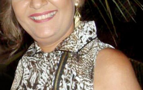 **** Felicidades para Rita Maria Arruda pelo anivers&aacute;rio comemorado ontem.