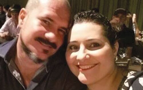 Felicidades a Elisangela S&atilde;o Jos&eacute; pelo anivers&aacute;rio comemorado hoje. Na foto ao lado do marido Aldo Leandro S&atilde;o Jos&eacute;.