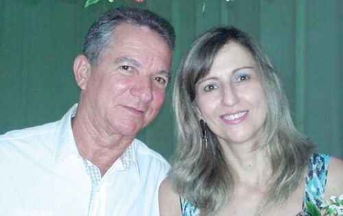 Na pr&oacute;xima segunda-feira quem estar&aacute; de anivers&aacute;rio &eacute; a professora Sara Jobin. Na foto ao lado do esposo Toninho. Parab&eacute;ns!!!