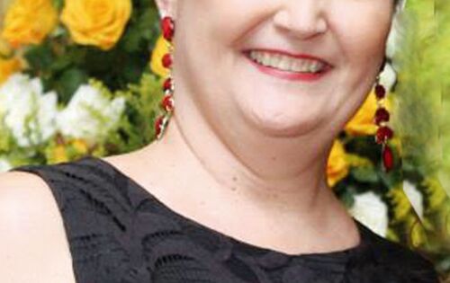 Felicidades a Catia Cilene Ferreira (Guincho Coxim) que no pr&oacute;ximo domingo (24) comemora mais um anivers&aacute;rio. Parab&eacute;ns!!!