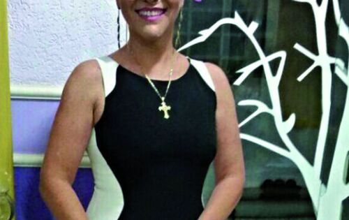 Ontem o dia foi mais que especial para Dr&ordf;. Cl&aacute;udia Vilela Marques que comemorou mais um niver. Nossos parab&eacute;ns!!