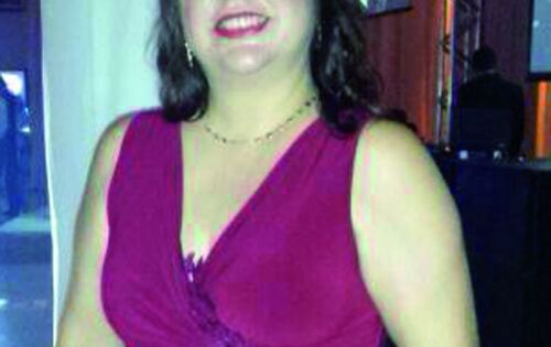 Aniversariando hoje a empres&aacute;ria C&aacute;tia Softov Parab&eacute;ns!!!