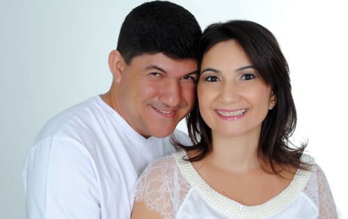 Na foto o casal Samuel e Marleide que comemoraram ontem 24 anos de uni&atilde;o. Desejamos muitas felicidades!!!