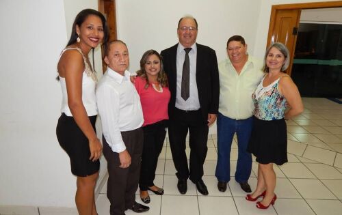 Novo presidente ladeado por essa equipe competente que faz toda diferen&ccedil;a na administra&ccedil;&atilde;o da ACIAC.