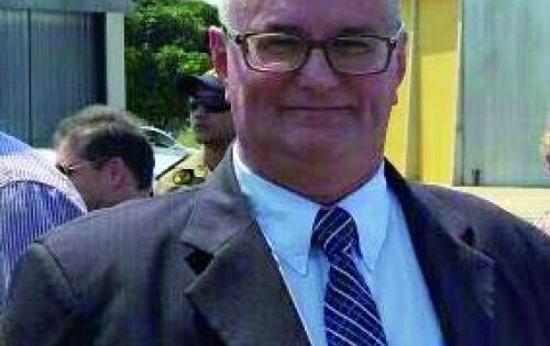 Parab&eacute;ns para o Delegado da Pol&iacute;cia Civil de Coxim, Arantes Fagundes Filho que no pr&oacute;ximo domingo (04) comemora mais um anivers&aacute;rio.