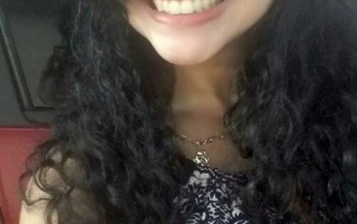 Parab&eacute;ns para Dinda Longo que amanh&atilde; estar&aacute; completando idade nova. Felicidades!!!