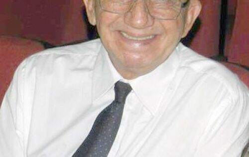 Parab&eacute;ns para o Dr. Paulino Mendes Fontoura que hoje comemora mais um ano de vida. Desejamos votos de muita paz e sa&uacute;de. Felicidades!!!
