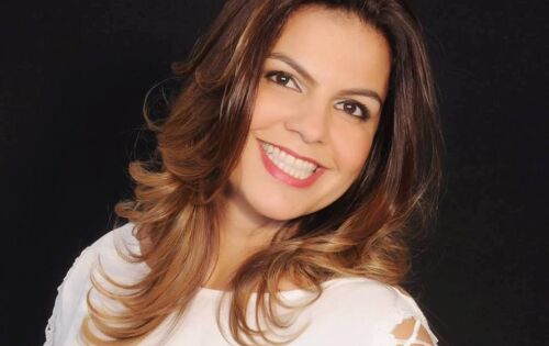 Parab&eacute;ns para a empres&aacute;ria coxinense Fabiana Berro (Triana Modas) que ontem comemorou mais um anivers&aacute;rio. Felicidades!!