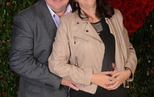 Parab&eacute;ns para o dr. Jean Rommy de Oliveira que hoje completa mais um ano de vida. Na foto ao lado da esposa Jani. Felicidades!!!