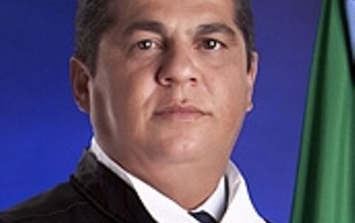 Aniversariando hoje o Presidente do Tribunal de Contas do Estado Waldir Neves. parab&eacute;ns!