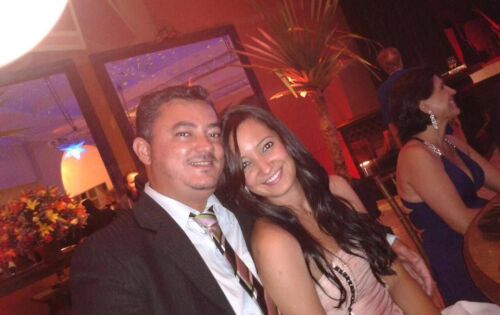 Felicidades para Aline Mota que hoje comemora mais um anivers&aacute;rio, na foto ao lado do esposo Jovelino Teodoro.