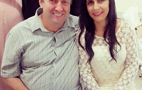 Aniversariando hoje o empres&aacute;rio Amarildo Colombo. Na foto ao lado da esposa Elizabete. Felicidades!!!