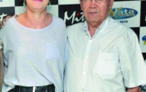 Parab&eacute;ns ao casal Dra. Geisa Vidal e Keizo Ogushi, que comemoraram ontem 31 anos de uni&atilde;o e tamb&eacute;m o anivers&aacute;rio de Keizo. Desejamos muitas felicidades!
