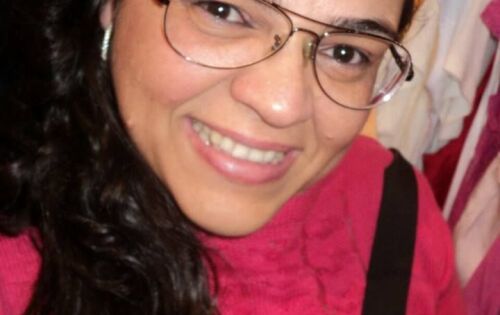 O sucesso &eacute; daqueles que batalham, e com toda certeza, voc&ecirc; &eacute; merecedora desse sucesso. Parab&eacute;ns Geny, por mais essa conquista. S&atilde;o os votos de sua irm&atilde; Luiza e toda equipe da &Oacute;tica Brasil. Geny hoje estar&aacute; colando grau a partir das 19h no audit&oacute;rio da UE
