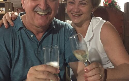 Nosso carinho especial vai para o pecuarista Durvalino Vieira pelo seu anivers&aacute;rio comemorado ontem. Desejamos felicidades ao aniversariante e a esse casal aben&ccedil;oado, Rosa e Durvalino Vieira. Tim tim!