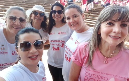 Advogada, conferencista e mediadora Dra. Hitomi Urano na manh&atilde; do domingo no lan&ccedil;amento da caminhada do Outubro Rosa.