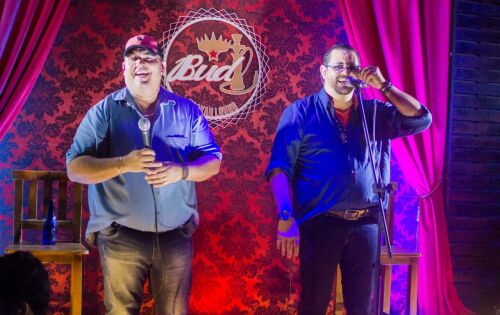 Paulo S&eacute;rgio e Santhiago continuam levando grande p&uacute;blico em seus shows. J&aacute; agendados cinco fora do estado. Considerada a dupla de ouro da m&uacute;sica regional, eles v&atilde;o em frente conquistando cada vez mais o Brasil com suas m&uacute;sicas de refinado bom gosto.