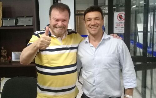 O deputado e apresentador Maur&iacute;cio Piccarelli e o advogado Dijalma Mazali Alves, duas das grandes estrelas da grade de programa&ccedil;&atilde;o da TV Estado no www.oe10.com.br