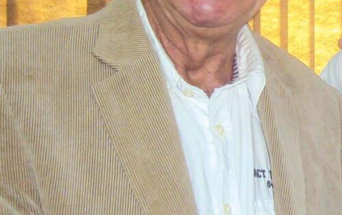 Quem esteve apagando velinhas na &uacute;ltima sexta-feira (27) foi o Dr Paulino Mendes. Desejamos votos de muita paz e sucesso. Parab&eacute;ns!!!