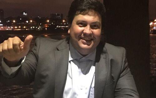 Momento de alegria no Pal&aacute;cio do Planalto do jornalista Juliano Vaka, um dos expoentes da m&iacute;dia do estado pela sua capacidade de interlocu&ccedil;&atilde;o junto aos colegas e intelig&ecirc;ncia acima da m&eacute;dia. Juliano foi recebido pelo Presidente Michel Temer nessa quarta-
