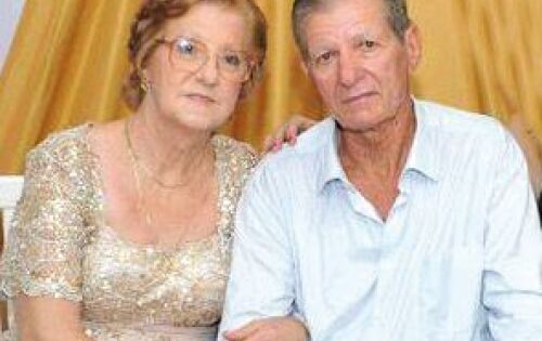 Parab&eacute;ns para Ari Ant&ocirc;nio Schio que na pr&oacute;xima segunda- feira estar&aacute; comemorando mais um ano de vida. Na foto ao lado da esposa Elisa. Felicidades!!
