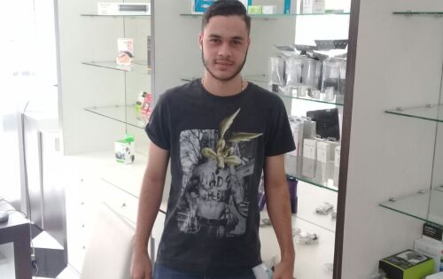 Lucas Antonio j&aacute; foi de DJ at&eacute; produtor musical. Hoje &eacute; o principal t&eacute;cnico em aparelhos celulares do Estado sendo chamado em v&aacute;rias cidades para palestras e cursos. Hora da jovialidade no empreendedorismo.