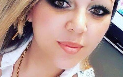 ***Leticia Neves recebe hoje os parab&eacute;ns da equipe Carmen Steffens (Coxim), pelo seu anivers&aacute;rio . 