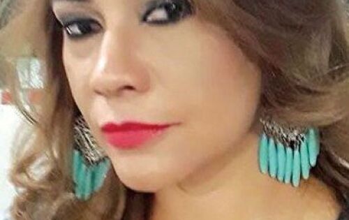 ***S&aacute;bado (10) &eacute; dia de parabenizar nossa amiga, Divina Araujo pela passagem do seu anivers&aacute;rio. Receba, antecipadamente, nossos votos de sa&uacute;de e muitas felicidades. Feliz Anivers&aacute;rio.