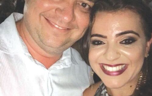 ***Antecipamos nossos parab&eacute;ns para Fernando Caprara que na pr&oacute;xima Segunda-feira (26) comemora mais um anivers&aacute;rio. Na foto ao lado da esposa Daiene. Felicidades e sucesso!!!