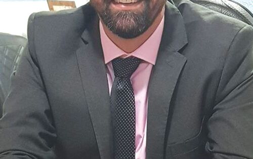 *** Aniversariando no pr&oacute;ximo domingo, o presidente da C&acirc;mara municipal de Coxim vereador Vladimir Ferreira. Antecipamos nossos parab&eacute;ns e votos de muito sucesso!!