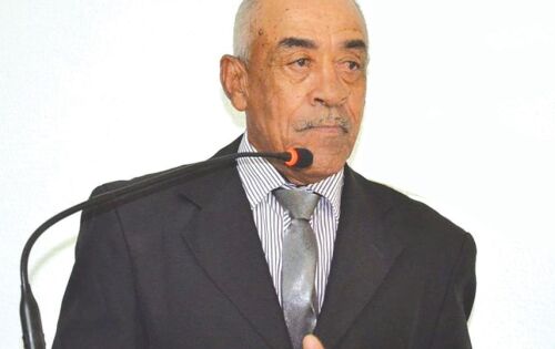 *** Amanh&atilde; (24) o vereador de Coxim Amoacir Kel&eacute; celebrar&aacute; mais um ano de vida. Parab&eacute;ns e muitas felicidades!